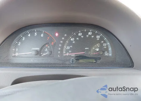 2003 Toyota Camry Xle V6 z USA, uszkodzony, nr VIN 4T1BF32K83U055702